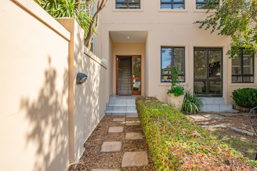 2 Bedroom Property for Sale in Franschhoek Western Cape